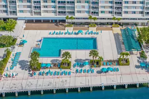 300 Bayview Dr, Sunny Isles Beach, FL 33160 - Photo 3