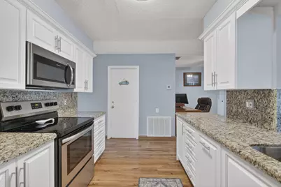 7005 NW 95th Terrace, Tamarac, FL 33321 - Photo 13