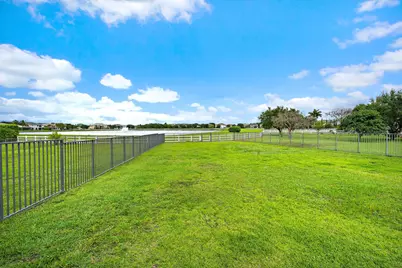 9475 Equus Circle, Boynton Beach, FL 33472 - Photo 5