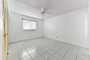 12467 Westhampton Cir, Wellington, FL 33414 - Photo 17