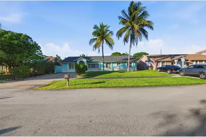 561 NE 38th Street, Deerfield Beach, FL 33064 - Photo 1