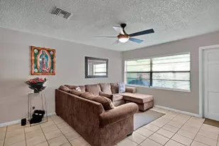 1413 41st Ave, Vero Beach, FL 32960 - Photo 9