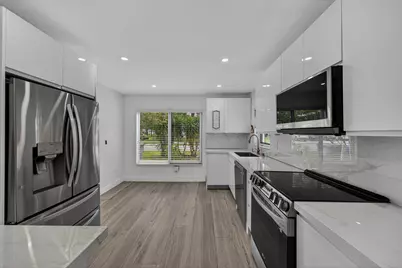 391 Leisure Boulevard, Pompano Beach, FL 33064 - Photo 19