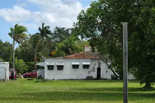 145 SW 3rd Ave, Florida City, FL 33034 - Photo 3
