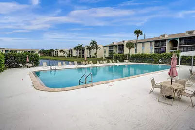 1015 Green Pine Boulevard #E3, West Palm Beach, FL 33409 - Photo 19