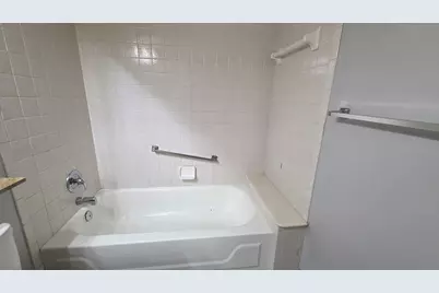 1015 Green Pine Boulevard #E3, West Palm Beach, FL 33409 - Photo 17