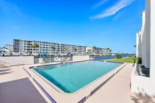 125 Shore Ct, North Palm Beach, FL 33408 - Photo 11