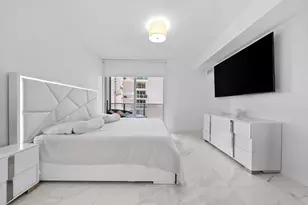488 NE 18th St, Miami, FL 33132 - Photo 5