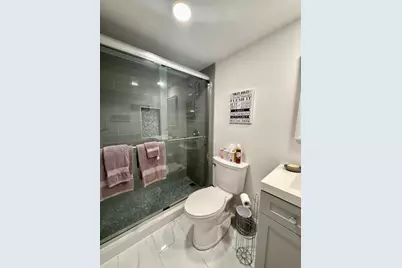 106 Piedmont C, Delray Beach, FL 33484 - Photo 5