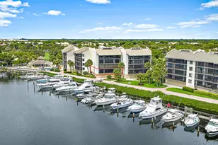 16910 Bay St, Jupiter, FL 33477 - Photo 27