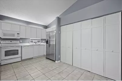 12556 Woodmill Drive, Palm Beach Gardens, FL 33418 - Photo 13
