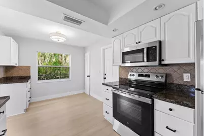 22267 SW 57th Avenue, Boca Raton, FL 33428 - Photo 11