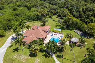 3646 S Jenkins Rd, Fort Pierce, FL 34981 - Photo 9