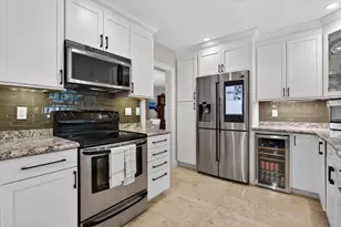 2812 NW 12th Ave, Wilton Manors, FL 33311 - Photo 11