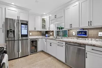 2812 NW 12th Avenue, Wilton Manors, FL 33311 - Photo 11