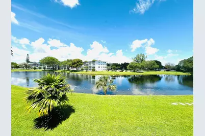 2132 Cambridge F #2132, Deerfield Beach, FL 33442 - Photo 1