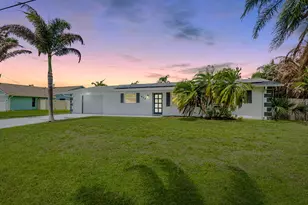 417 SE Verada Ave, Port Saint Lucie, FL 34983 - Photo 1