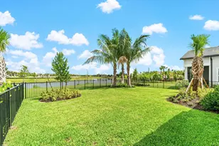 12325 Frontline Ln, Palm Beach Gardens, FL 33412 - Photo 25