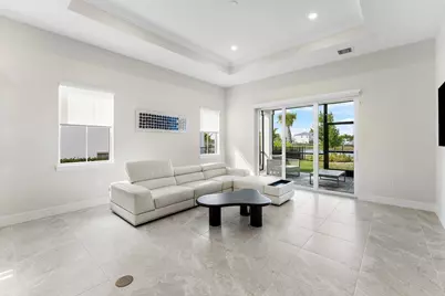 12325 Frontline Lane, Palm Beach Gardens, FL 33412 - Photo 9