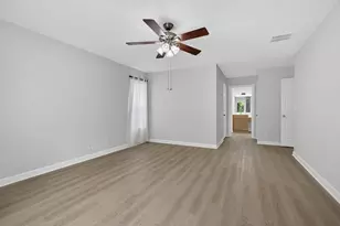 103 Oxford Ct, Royal Palm Beach, FL 33411 - Photo 35