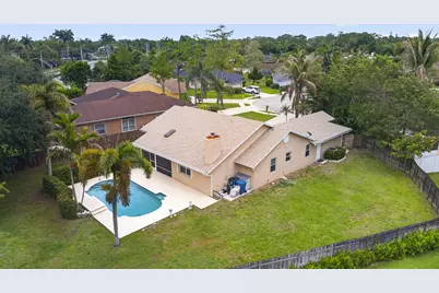 103 Oxford Court, Royal Palm Beach, FL 33411 - Photo 71