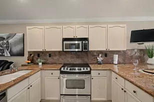 6292 Grand Cypress Cir, Lake Worth, FL 33463 - Photo 11