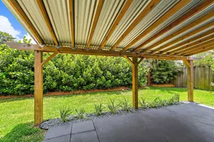 141 Rosewood Cir, Jupiter, FL 33458 - Photo 35