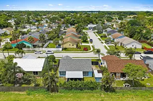 141 Rosewood Cir, Jupiter, FL 33458 - Photo 41