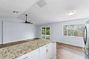141 Rosewood Cir, Jupiter, FL 33458 - Photo 17