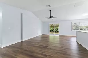 141 Rosewood Cir, Jupiter, FL 33458 - Photo 9