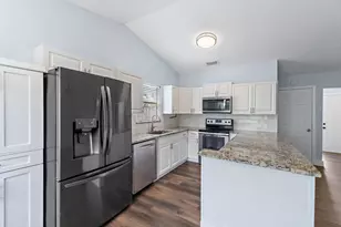 141 Rosewood Cir, Jupiter, FL 33458 - Photo 15