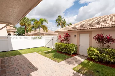 8065 Murano Circle, Palm Beach Gardens, FL 33418 - Photo 29