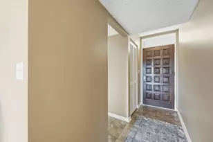 3050 Presidential Way, West Palm Beach, FL 33401 - Photo 17