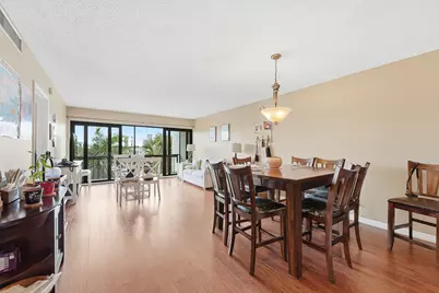 3050 Presidential Way #403, West Palm Beach, FL 33401 - Photo 3