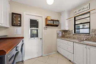 8015 SE Trenton Ave, Hobe Sound, FL 33455 - Photo 23