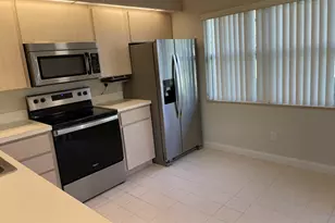 43 Essex Ct, Royal Palm Beach, FL 33411 - Photo 5