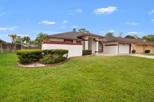 132 Kings Way, Royal Palm Beach, FL 33411 - Photo 3