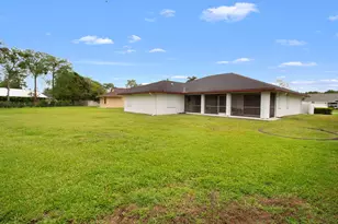 132 Kings Way, Royal Palm Beach, FL 33411 - Photo 35