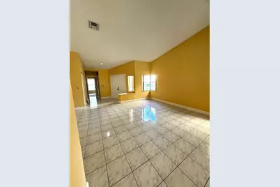 10020 Country Brook Road, Boca Raton, FL 33428 - Photo 3