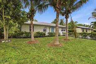 8230 SW 4th Pl, North Lauderdale, FL 33068 - Photo 5