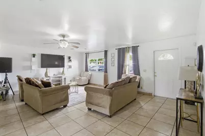 8230 SW 4th Place, North Lauderdale, FL 33068 - Photo 11