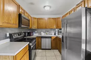 8230 SW 4th Pl, North Lauderdale, FL 33068 - Photo 17