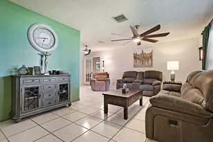 8272 Blue Cypress Dr, Lake Worth, FL 33467 - Photo 7