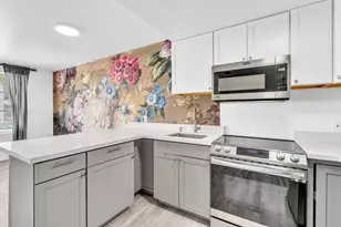 1460 Ocean Dr, Miami Beach, FL 33139 - Photo 17