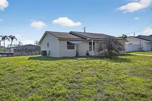 10841 SE Fir Dr, Hobe Sound, FL 33455 - Photo 31