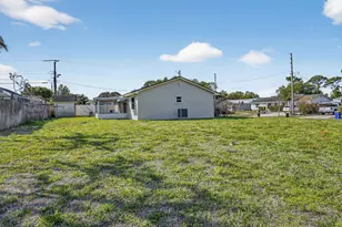 10841 SE Fir Dr, Hobe Sound, FL 33455 - Photo 33