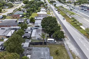 16201 NW 27th Ave NW, Opa Locka, FL 33054 - Photo 21
