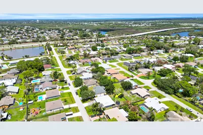 1333 SE Bayharbor Street, Port Saint Lucie, FL 34983 - Photo 41