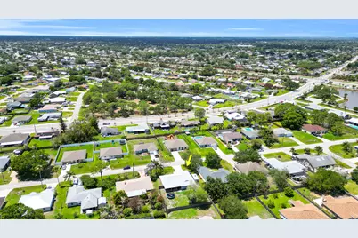 1333 SE Bayharbor Street, Port Saint Lucie, FL 34983 - Photo 45