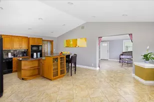 272 NW 45th St, Boca Raton, FL 33431 - Photo 3